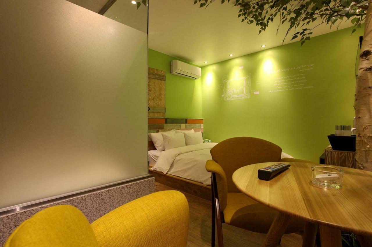 Lush Hotel Seul Esterno foto