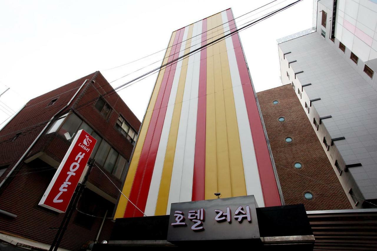 Lush Hotel Seul Esterno foto